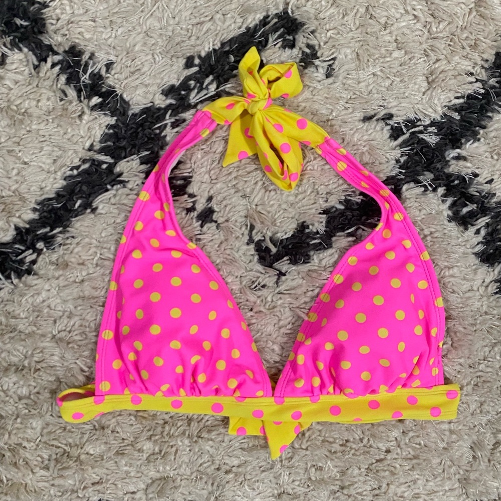 Polka d\Dot Triangle Bikini Top
